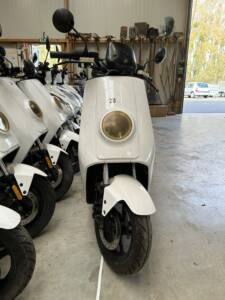 Scooter-electrique-NIU-avant-1-scaled
